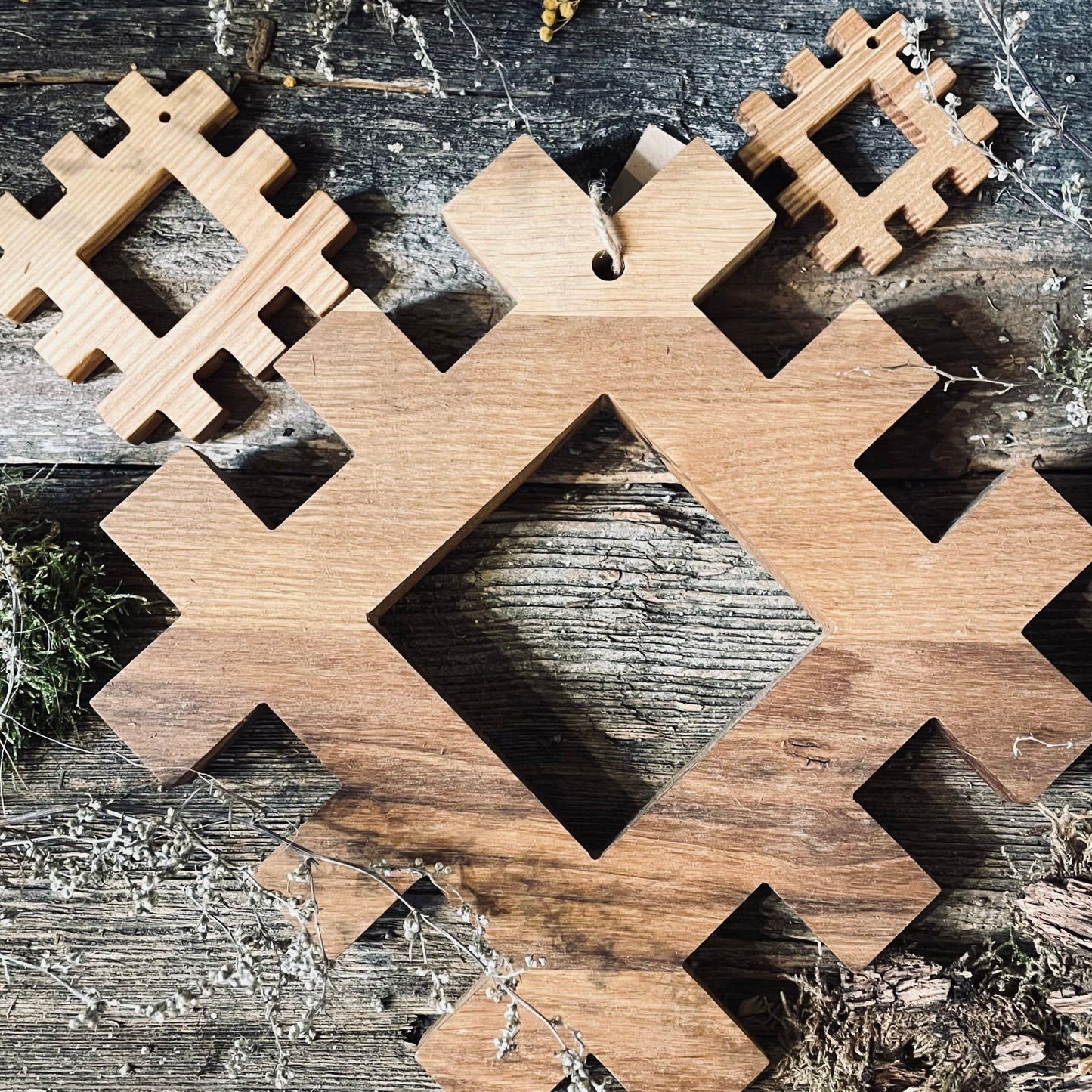 Latviešu spēka koka zīme AKA