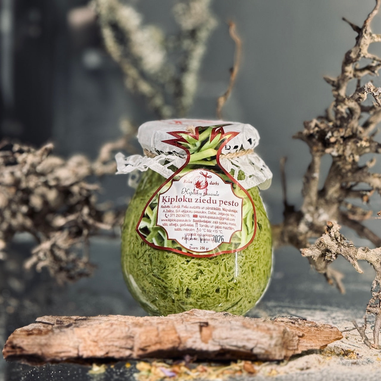 Ķiploku ziedu PESTO