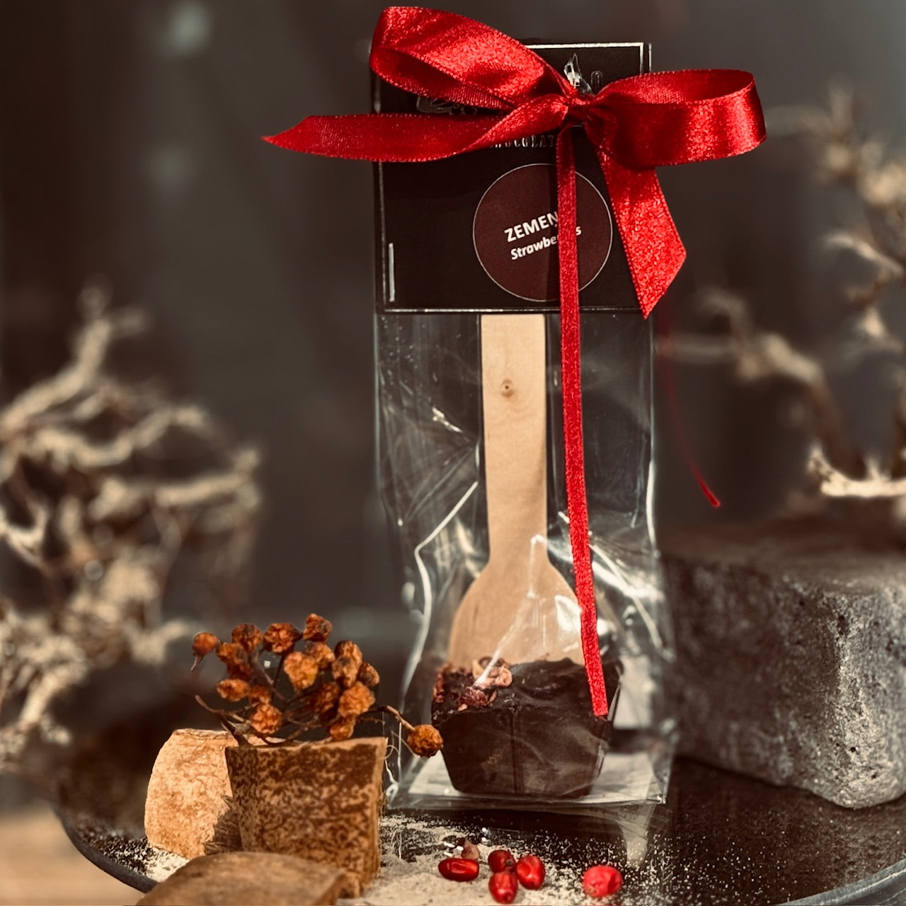 KARSTĀS ŠOKOLĀDES karotes