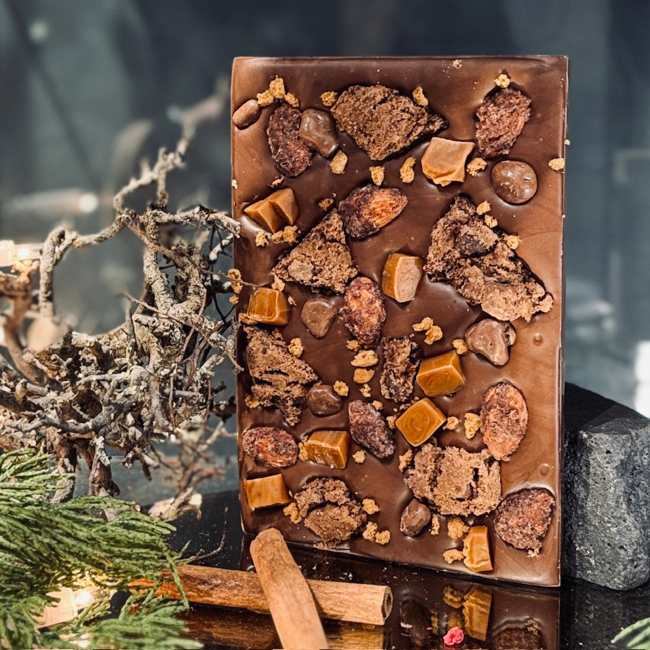 Elegantas Maxi šokolādes GARDUMS