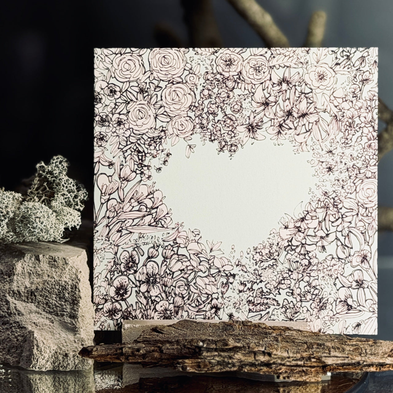 Apsveikuma kartītes ZIEDOŠĀ MĪLESTĪBA