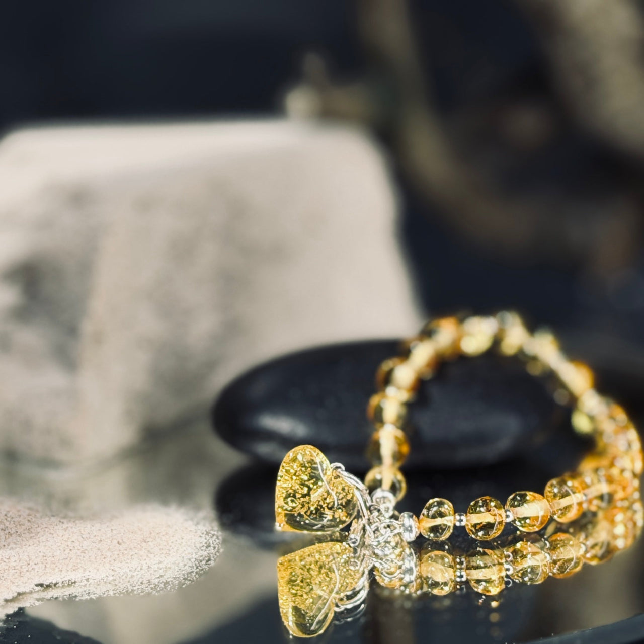 Dzintara aproce DZINTARA SIRDS