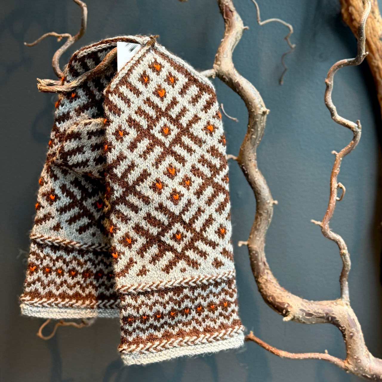 Adīti rakstaini vilnas dūraiņi OZOLIŅA ZĪME