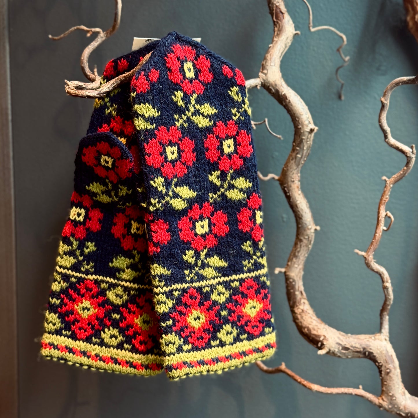 Adīti rakstaini vilnas dūraiņi ZIEDS